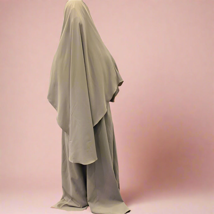 Jubah Insyirah