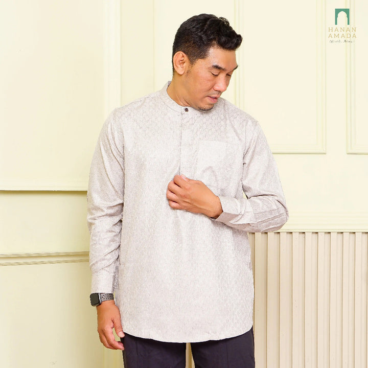 [CLEARANCE SALE] Men's Kurta | Baju Kurta Lelaki Moden, Casual, Umrah and Events (Limited Stock)