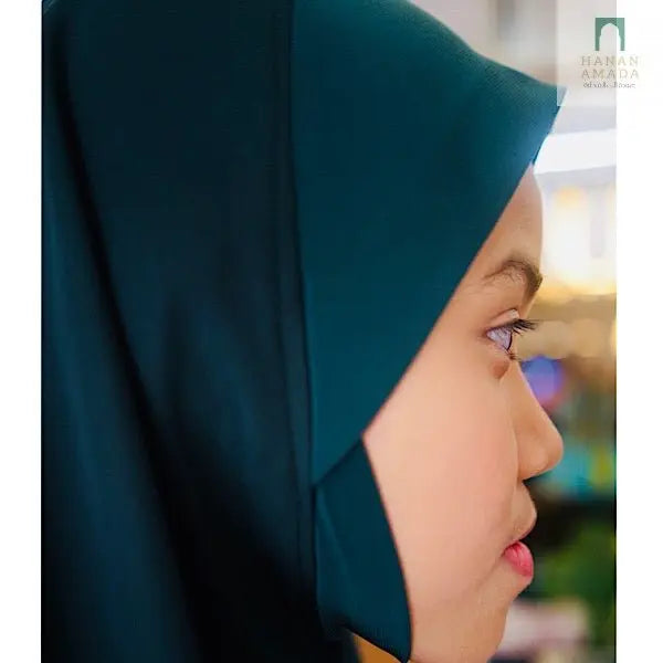 Khimar Arafah Hanan Amada
